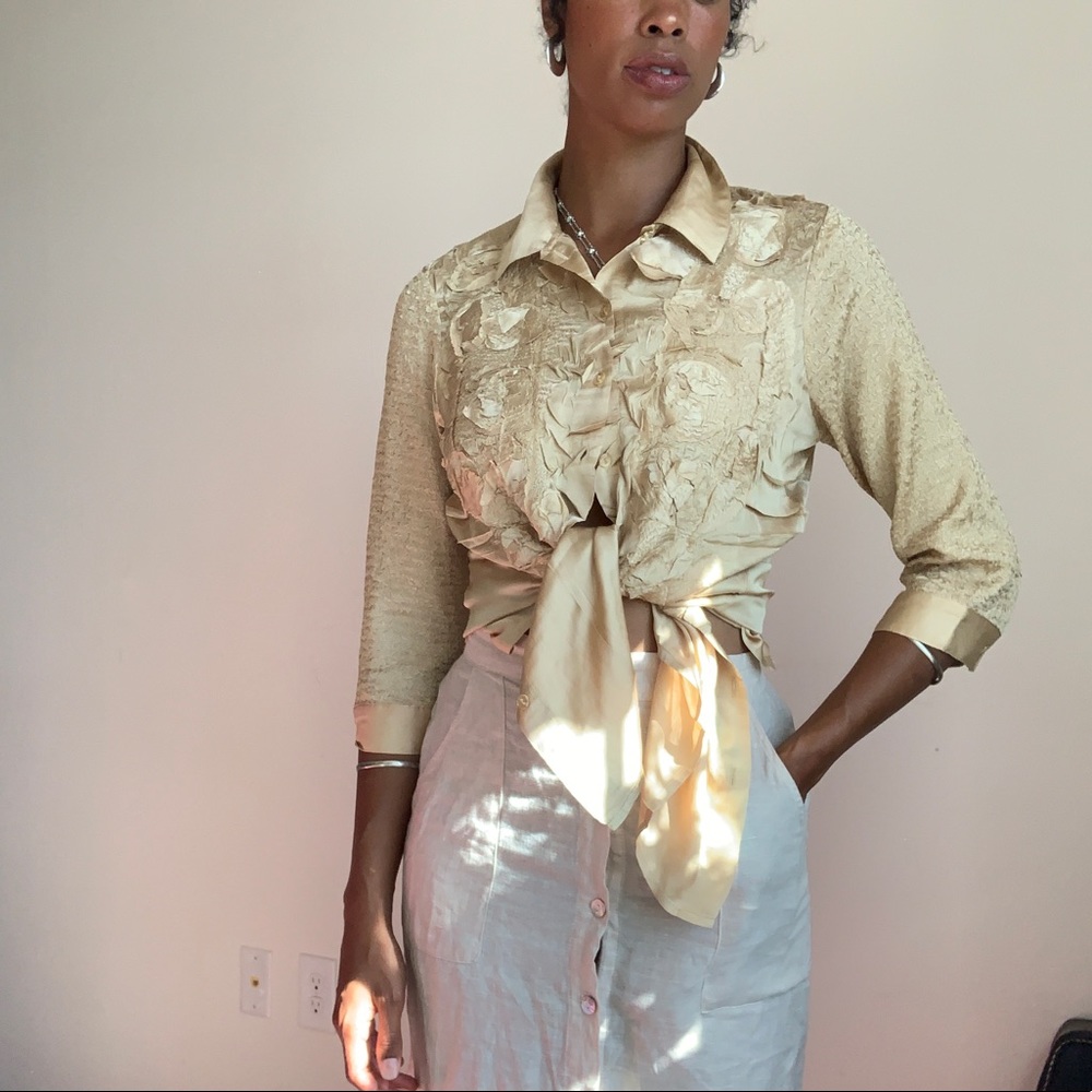 Gold blouse - Picture 2 of 5